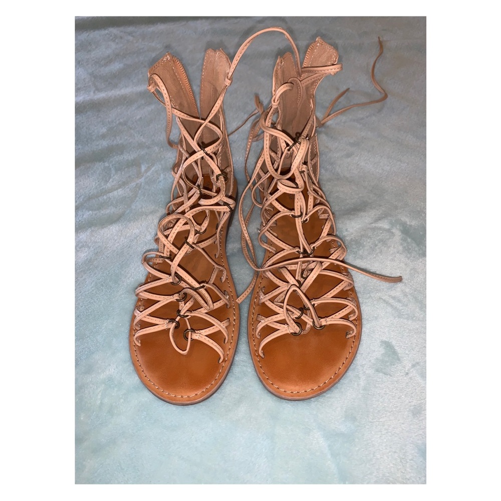 American Eagle Sandals